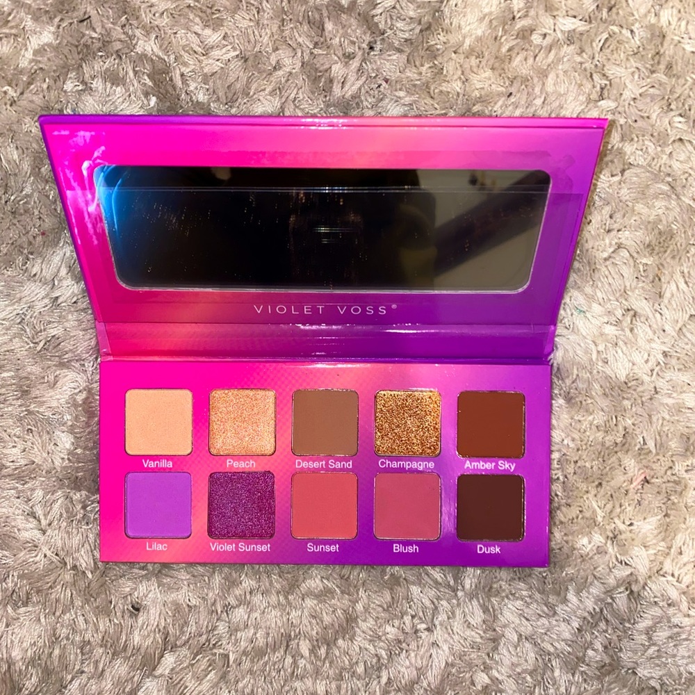 BNIB Violet Voss palette!
